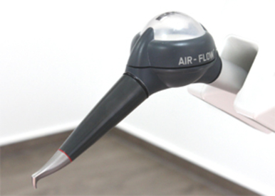 Airflow Pulverstrahlgerät zur Prophylaxe Airflow Pulverstrahlgerät zur Prophylaxe